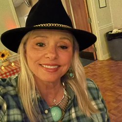 Just a good place for a few drinks and great food. Members only club. Western Hi-down night with food & entertainment for a small fee.