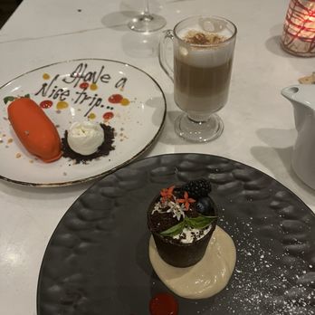 Bocados STK - Carrot cake and flower pot desserts - Steakhouses Near Me - Puerto Vallarta, JAL