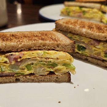Manhattan Diner - Western Sandwich on white bread - Diners Near Me - New York, New York Manhattan Diner - Western Sandwich on white bread - Diners Near Me - New York, New York
