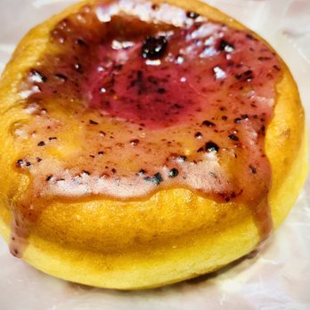 Scafuri Bakery - Raspberry lemon bombolini - Bakeries Near Me - Chicago, Illinois