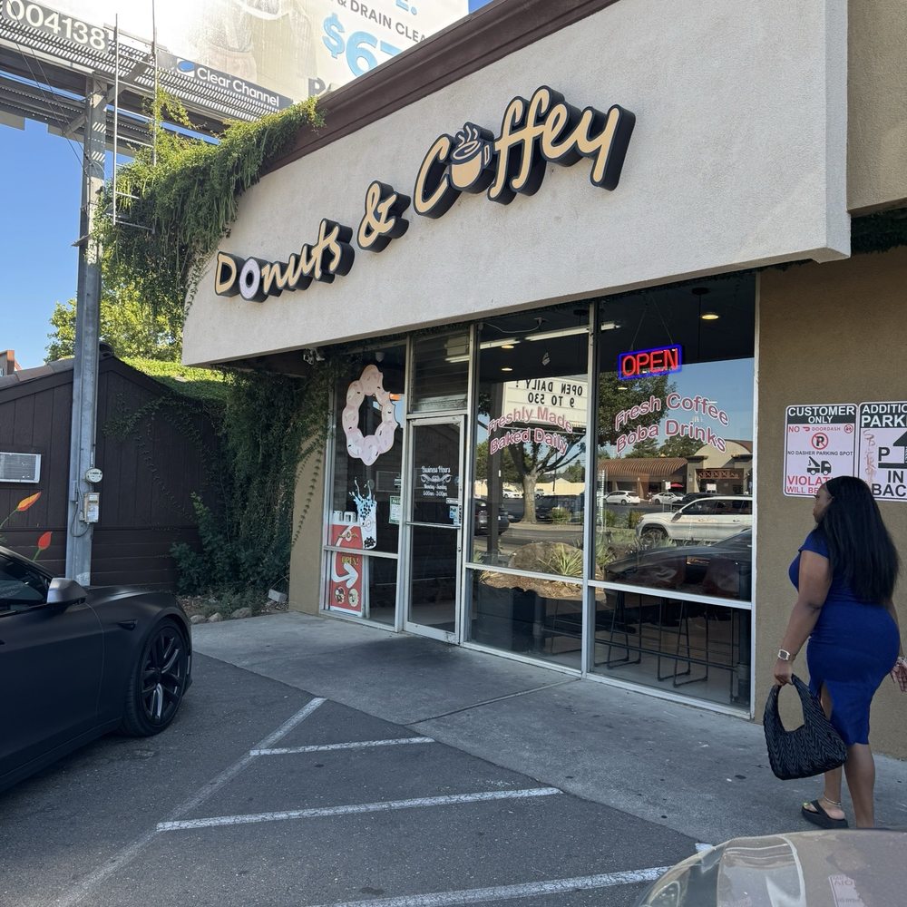 Donuts & Coffey - Bubble Tea Near Me - Sacramento, California