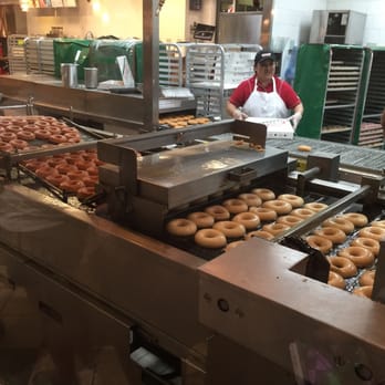 Krispy Kreme - Frying 'em up. - Donuts Near Me - Portland, Oregon Krispy Kreme - Frying 'em up. - Donuts Near Me - Portland, Oregon