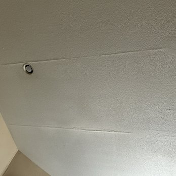 Pirates Landing - Water leaks didn't get fixed - Apartments Near Me - Seabrook, Texas