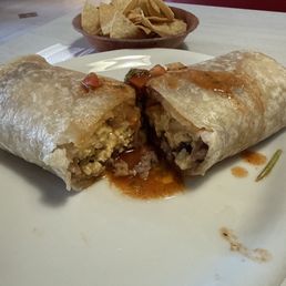 Carne asada breakfast burrito