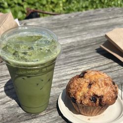 Dave's Coffee - Matcha, blueberry muffin