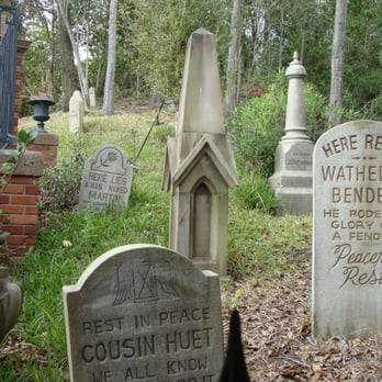 Haunted Mansion - another shot of the graveyard... (Walt Disney World, FL) - Haunted Houses Near Me - Orlando, Florida