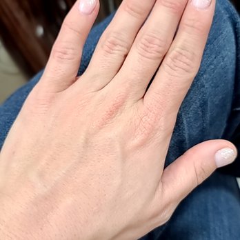 Bombshell Nail & Spa - They always do the best job here. Gel manicure with ombre glitter - Nail Salons Near Me - Las Vegas, Nevada Bombshell Nail & Spa - They always do the best job here. Gel manicure with ombre glitter - Nail Salons Near Me - Las Vegas, Nevada