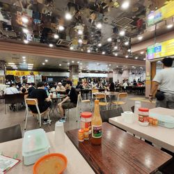 士美非路街市及熟食中心 - 市场三楼是熟食中心