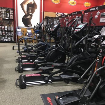 DICK'S Sporting Goods - Sports Wear Near Me - York, Pennsylvania