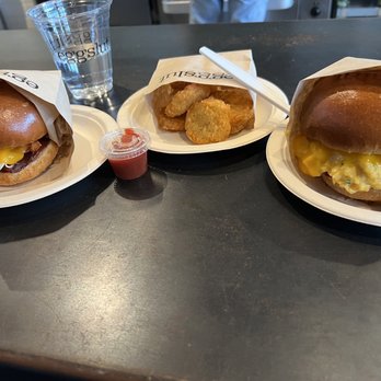 Eggslut - Fairfax, Bacon, Egg & Cheese - Breakfast & Brunch Near Me - Los Angeles, California