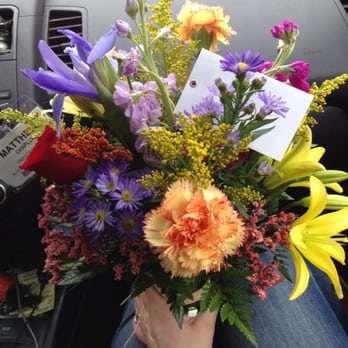 Seithel's Florist - $30 get well flowers for mom - Florists Near Me - Charleston, South Carolina Seithel's Florist - $30 get well flowers for mom - Florists Near Me - Charleston, South Carolina