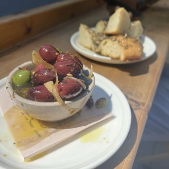 Larakin - Wine Bars Near Me - Atlanta, Georgia