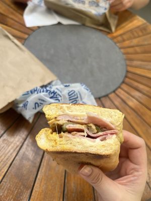 Barullo Taberna Española by null