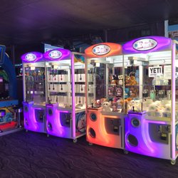 Gay Dolphin Arcade