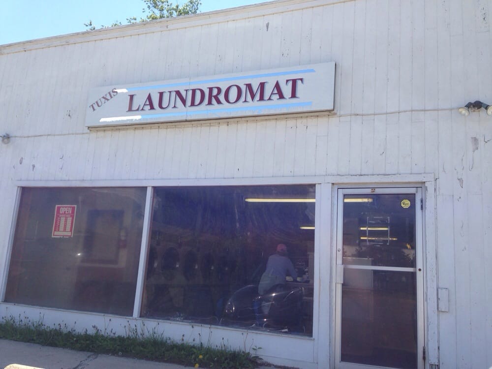 TUXIS LAUNDROMAT Updated August 2024 114 Bradley Rd, Madison, Connecticut Laundromat