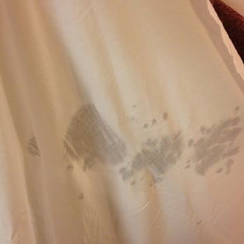 Quality Inn & Suites - Sheets with holes - Hotels Near Me - Mobile, Alabama