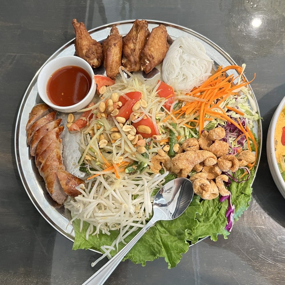 Maggie Thai Kitchen - 17. Tam Tad Set - Thai Near Me - Boise, Idaho Maggie Thai Kitchen - 17. Tam Tad Set - Thai Near Me - Boise, Idaho