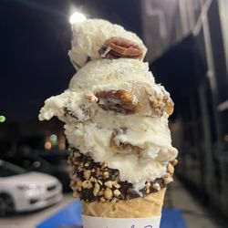 Handel’s Homemade Ice Cream - Culver City - Butter pecan. Small