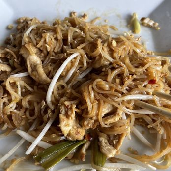 Marigold Thai - Mild Chicken Pad Thai - Thai Near Me - Mechanicsville, Virginia Marigold Thai - Mild Chicken Pad Thai - Thai Near Me - Mechanicsville, Virginia