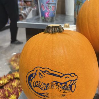 Publix - Go Gators! Pumpkin. - Grocery Near Me - Longwood, Florida Publix - Go Gators! Pumpkin. - Grocery Near Me - Longwood, Florida