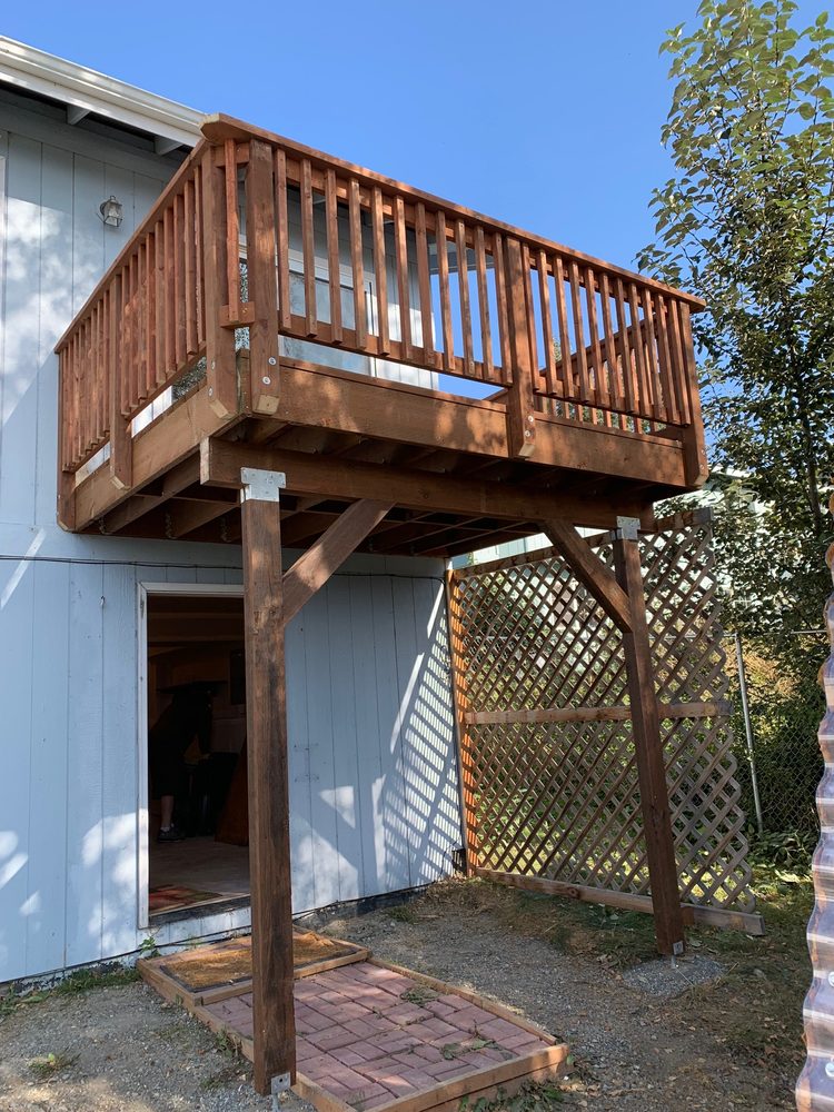 Slide of Bigfoot Decking & Services