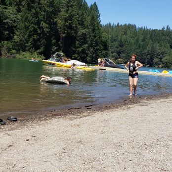 Peninsula Campground - The beach by the store - Boating Near Me - Grass Valley, California Peninsula Campground - The beach by the store - Boating Near Me - Grass Valley, California