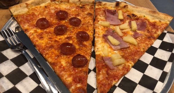 Junior's Pizza by null