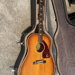 Center Stage Vintage Guitars