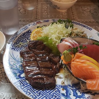 Aki Restaurant - Beef teriyaki plus sashimi combination ($28) - Sushi Bars Near Me - Los Angeles, California