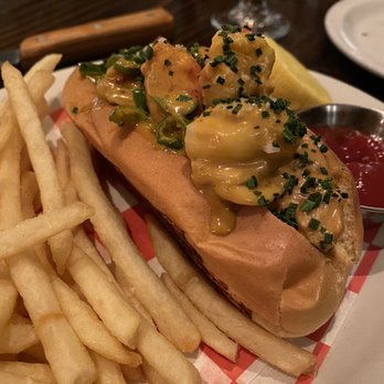 Found Oyster - Lobster roll - Seafood Near Me - Los Angeles, California