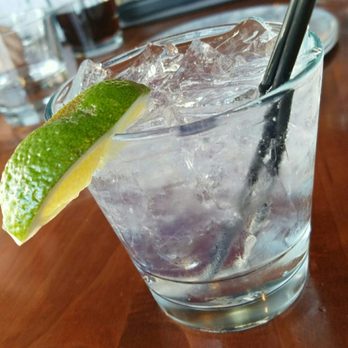 Beardslee Public House - Vodka tonic with lime. - Breweries Near Me - Bothell, Washington Beardslee Public House - Vodka tonic with lime. - Breweries Near Me - Bothell, Washington