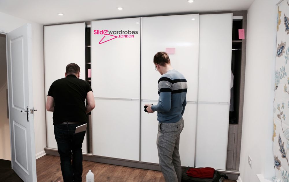 SLIDE WARDROBES LONDON 7577 Murdock Road, Bedford, United Kingdom