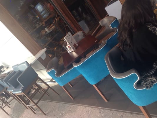 The Queen’s Arms by null