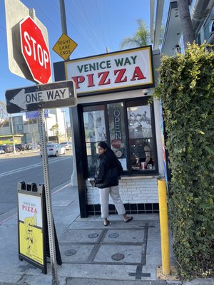 Venice Way Pizza by null