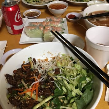 Pho Hong Thom - The spring roll with grilled pork vermicelli is great! - Vietnamese Near Me - Bridgeport, Connecticut Pho Hong Thom - The spring roll with grilled pork vermicelli is great! - Vietnamese Near Me - Bridgeport, Connecticut
