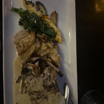 Weinkeller - Fresh cut Ontario chicken with woodland mushroom Vermouth sauce. - Wine Bars Near Me - Niagara Falls, Ontario Weinkeller - Fresh cut Ontario chicken with woodland mushroom Vermouth sauce. - Wine Bars Near Me - Niagara Falls, Ontario