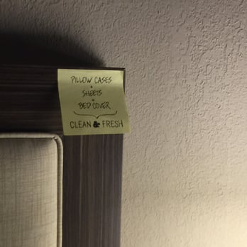 Hampton Inn Somerset - Note on the bed - Hotels Near Me - Somerset, Kentucky Hampton Inn Somerset - Note on the bed - Hotels Near Me - Somerset, Kentucky