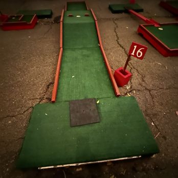 Putter's Miniature Golf - Mini Golf Near Me - Walnut Creek, California Putter's Miniature Golf - Mini Golf Near Me - Walnut Creek, California