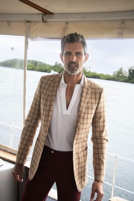 Acustom Apparel by null