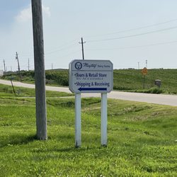 Maytag Dairy Farms - maytag tour sign