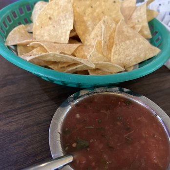 Alfonso's Mexican Grill - Salsa and chips - Mexican Near Me - Ceres, California