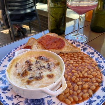 Harvey's - English breakfast - Breakfast & Brunch Near Me - Falls Church, Virginia Harvey's - English breakfast - Breakfast & Brunch Near Me - Falls Church, Virginia