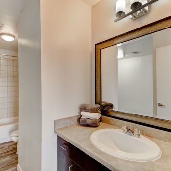 ABQ Uptown Apartments - Well-lit bathrooms - Apartments Near Me - Albuquerque, New Mexico ABQ Uptown Apartments - Well-lit bathrooms - Apartments Near Me - Albuquerque, New Mexico
