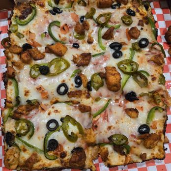 Cheesy Bite - Spicy Chicken Pizza - Pizza Near Me - Richmond, Texas Cheesy Bite - Spicy Chicken Pizza - Pizza Near Me - Richmond, Texas