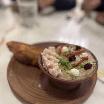 Carte Blanche - Asian Fusion Near Me - Honolulu, Hawaii