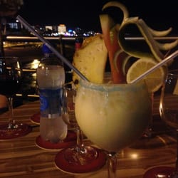 Waikiki Beach - Fantastic view & yummy drinks!