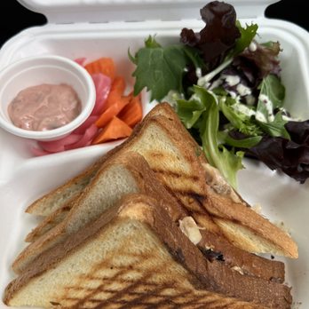 Prime Roast Cafe - Turkey panini - Cafes Near Me - Honolulu, Hawaii