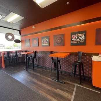 Mini Donut Factory - Donuts Near Me - Wheeling, Illinois