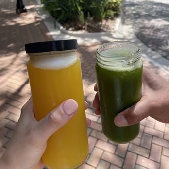 Green Zebra Cafe - Left - pure gold ; right - summer breeze - Juice Bars & Smoothies Near Me - Sarasota, Florida Green Zebra Cafe - Left - pure gold ; right - summer breeze - Juice Bars & Smoothies Near Me - Sarasota, Florida