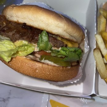 In-N-Out Burger - Animal style - Fast Food Near Me - Northridge, California